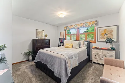 3102 Swallow Lane Rolling Meadows IL 60008