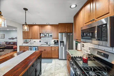 3102 Swallow Lane Rolling Meadows IL 60008