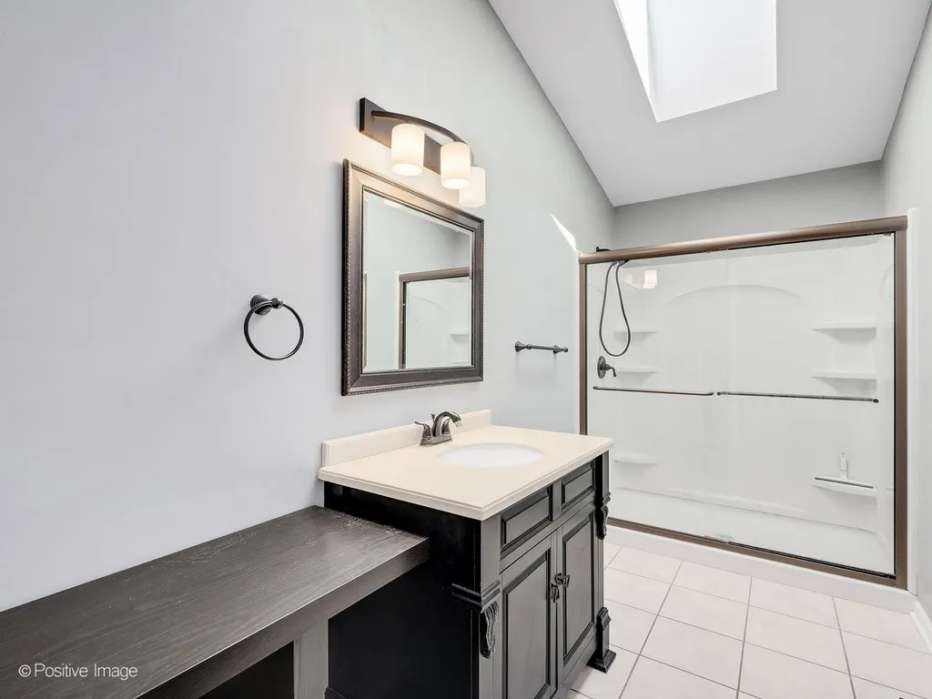 38 Crab Tree Drive Westmont IL 60559