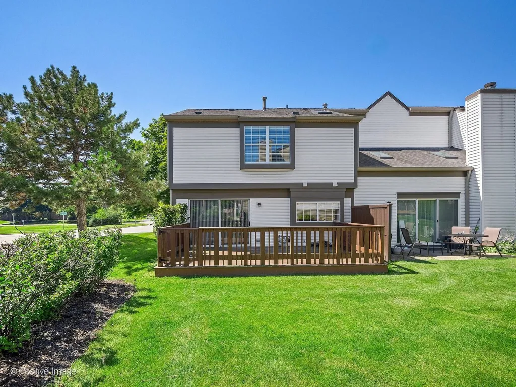 38 Crab Tree Drive Westmont IL 60559