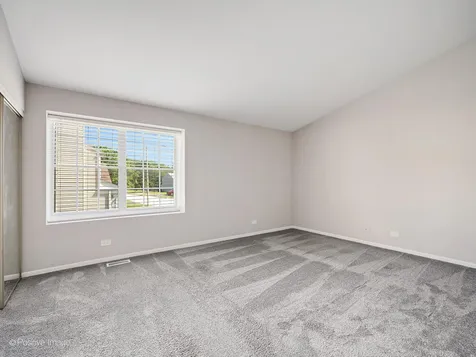 38 Crab Tree Drive Westmont IL 60559