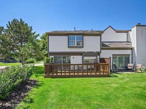 38 Crab Tree Drive Westmont IL 60559