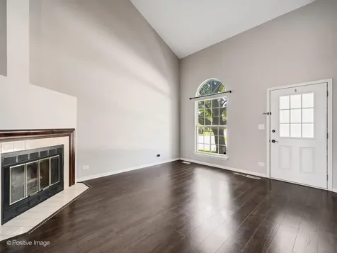 38 Crab Tree Drive Westmont IL 60559