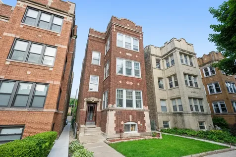 6517 North Bosworth Avenue Chicago IL 60626