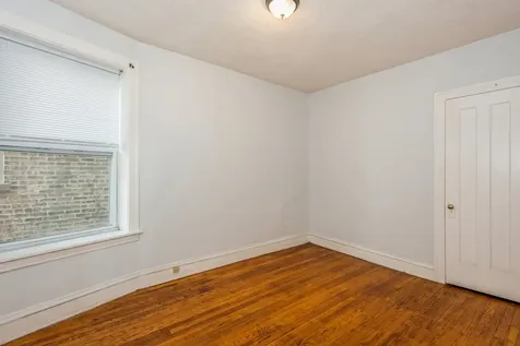 6517 North Bosworth Avenue Chicago IL 60626