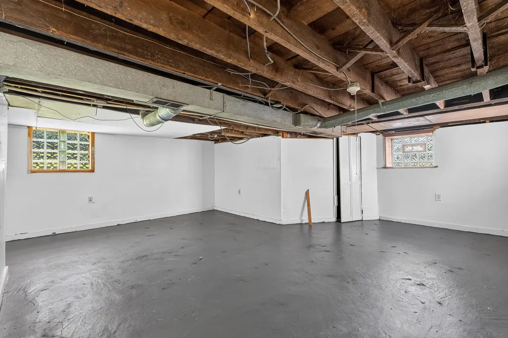 11715 South Wentworth Avenue Chicago IL 60628