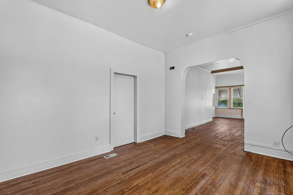 11715 South Wentworth Avenue Chicago IL 60628