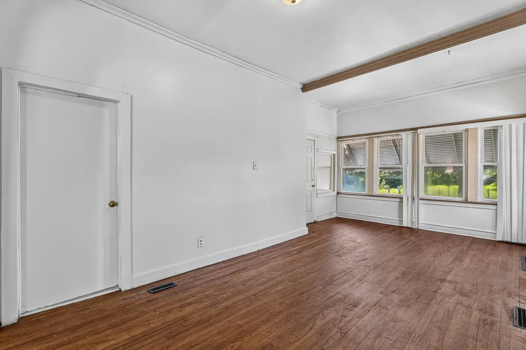 11715 South Wentworth Avenue Chicago IL 60628