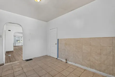 11715 South Wentworth Avenue Chicago IL 60628