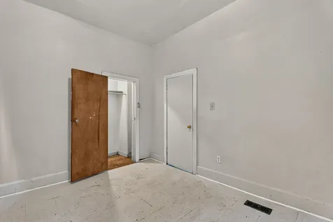 11715 South Wentworth Avenue Chicago IL 60628