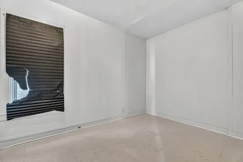 11715 South Wentworth Avenue Chicago IL 60628