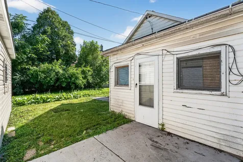11715 South Wentworth Avenue Chicago IL 60628