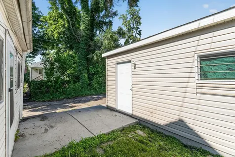 11715 South Wentworth Avenue Chicago IL 60628