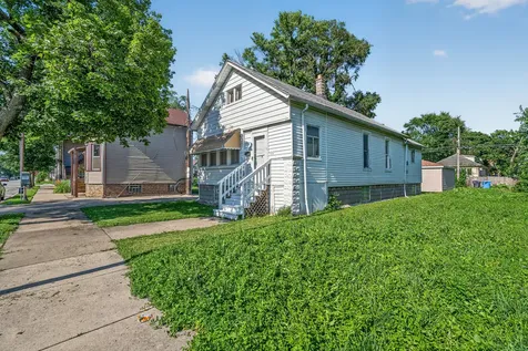 11715 South Wentworth Avenue Chicago IL 60628