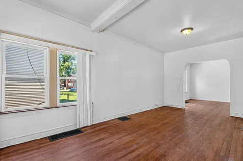 11715 South Wentworth Avenue Chicago IL 60628