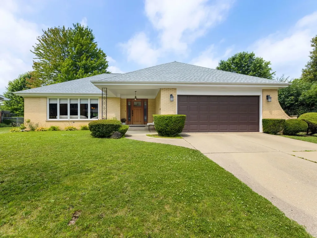 730 Castlewood Lane Deerfield IL 60015