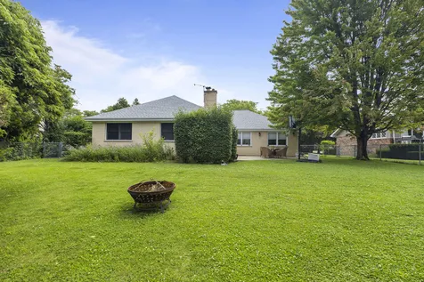 730 Castlewood Lane Deerfield IL 60015