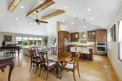 730 Castlewood Lane Deerfield IL 60015