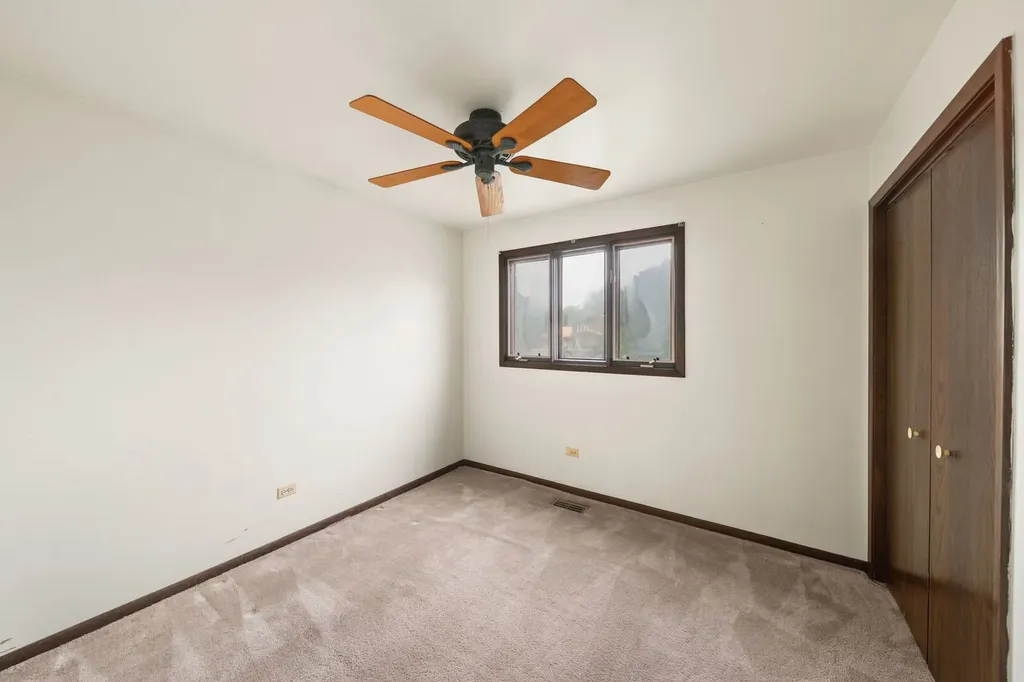 901 Claremont Drive Downers Grove IL 60516