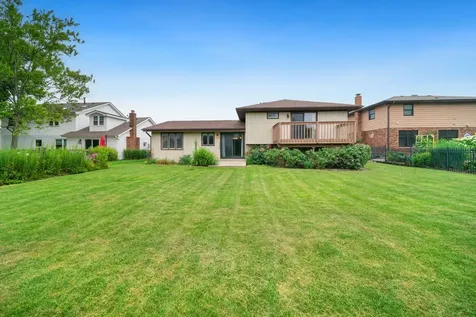 901 Claremont Drive Downers Grove IL 60516