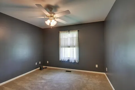 2328 Wheatland Drive Quincy IL 62305