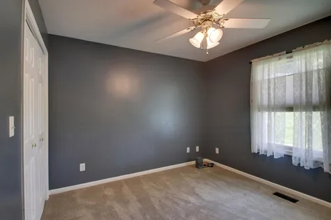2328 Wheatland Drive Quincy IL 62305