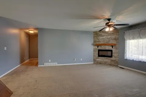 2328 Wheatland Drive Quincy IL 62305