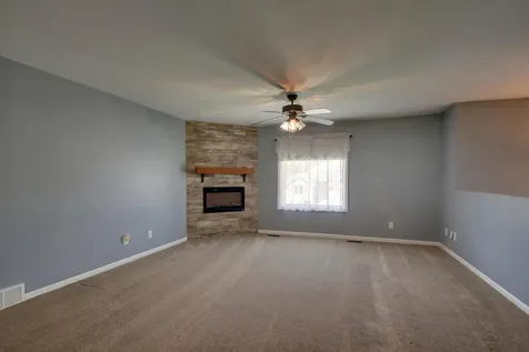2328 Wheatland Drive Quincy IL 62305