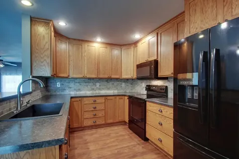 2328 Wheatland Drive Quincy IL 62305
