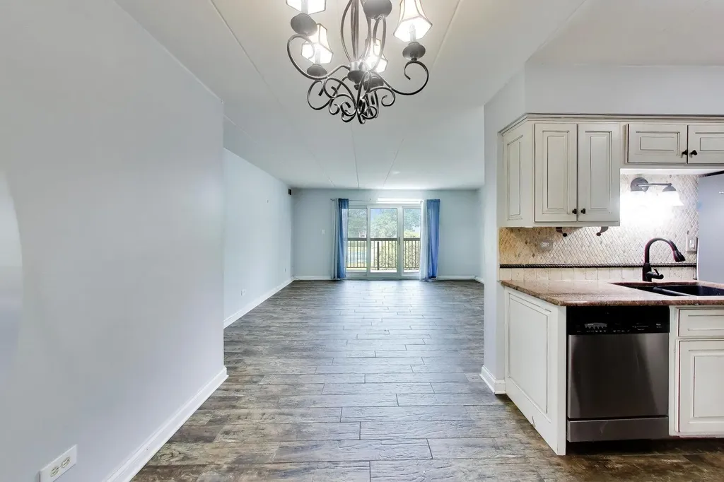 6443 Clarendon Hills Road Willowbrook IL 60527
