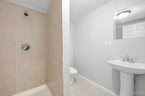 562 Roxbury Drive Naperville IL 60565