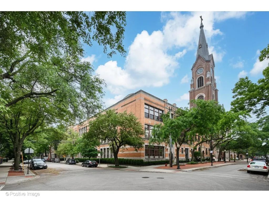 1660 North Hudson Avenue Chicago IL 60614