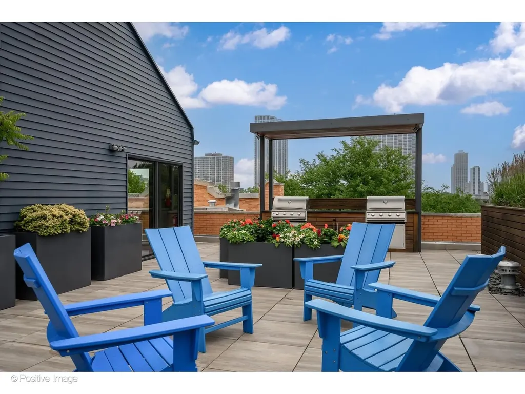 1660 North Hudson Avenue Chicago IL 60614