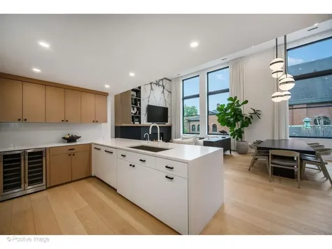 1660 North Hudson Avenue Chicago IL 60614