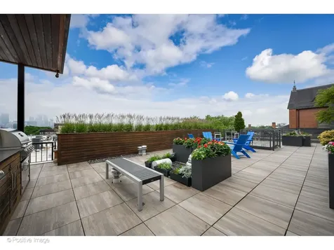 1660 North Hudson Avenue Chicago IL 60614