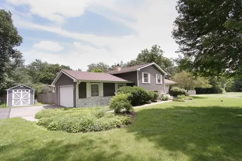 4N681 Brookside West Drive St. Charles IL 60175