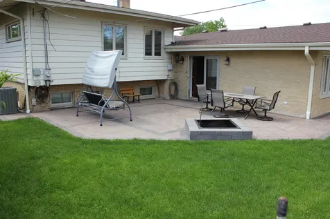 5639 North Manor Lane Norwood Park Township IL 60631
