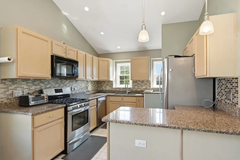 1959 Heron Avenue Schaumburg IL 60193