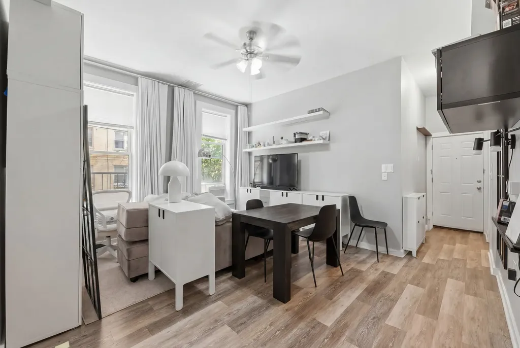 3819 South Wabash Avenue Chicago IL 60653