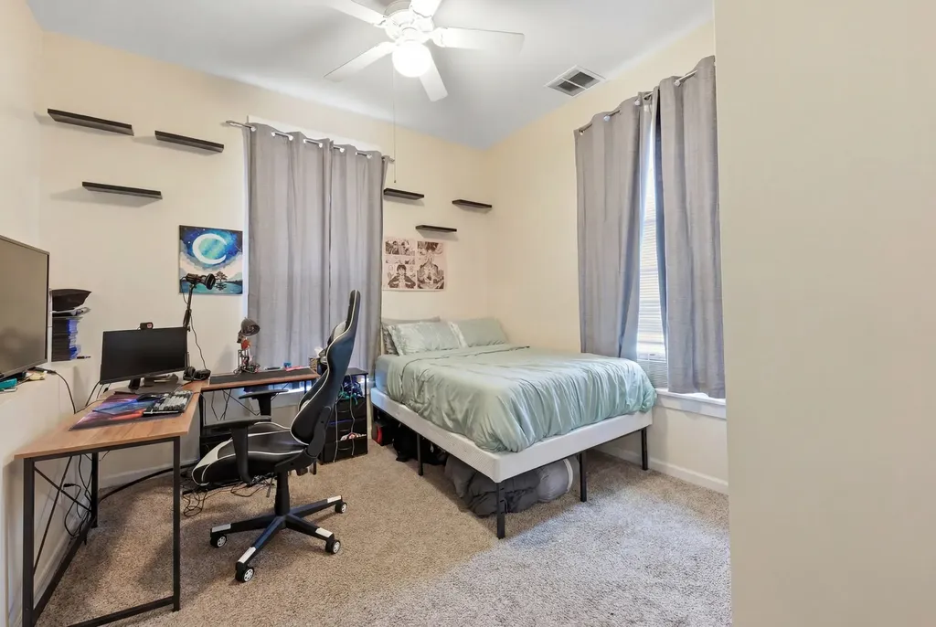 3819 South Wabash Avenue Chicago IL 60653