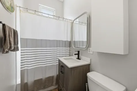 3819 South Wabash Avenue Chicago IL 60653