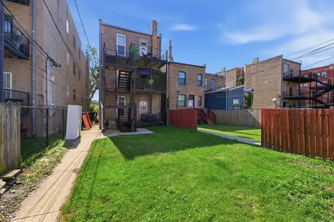 3819 South Wabash Avenue Chicago IL 60653
