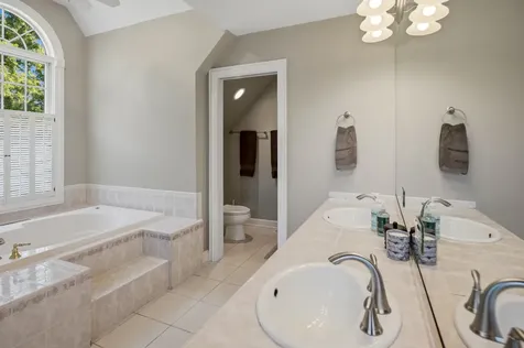 233 Valley Road Cary IL 60013