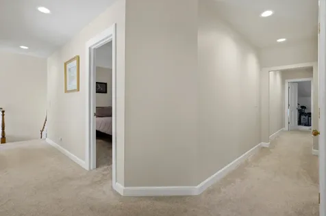 233 Valley Road Cary IL 60013