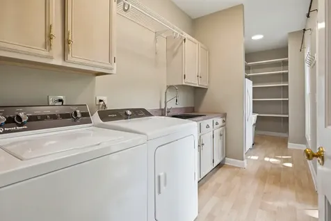 233 Valley Road Cary IL 60013