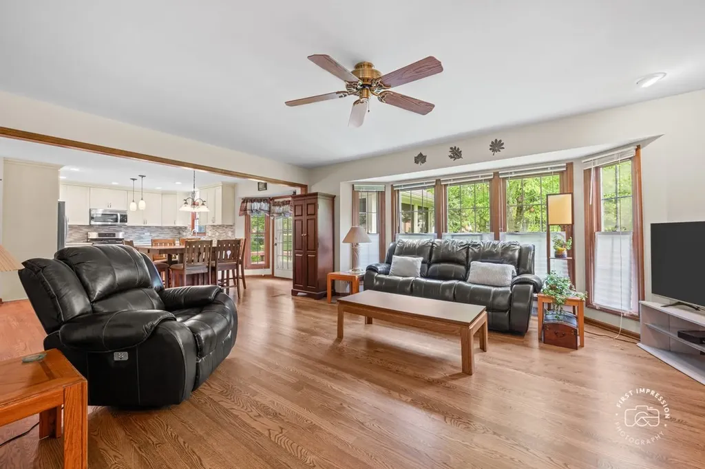 2412 Barkdoll Road Naperville IL 60565