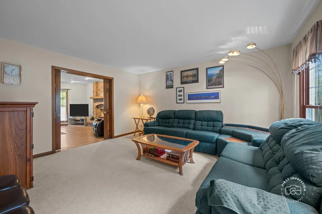 2412 Barkdoll Road Naperville IL 60565