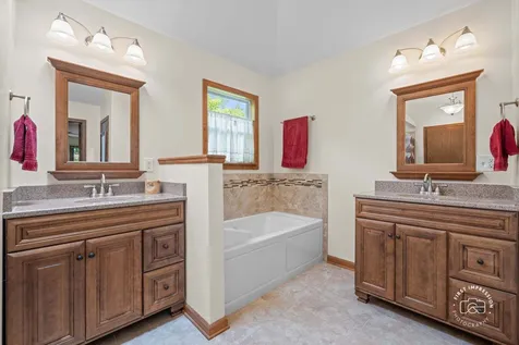 2412 Barkdoll Road Naperville IL 60565