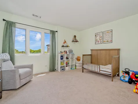 9356 Landings Lane Des Plaines IL 60016