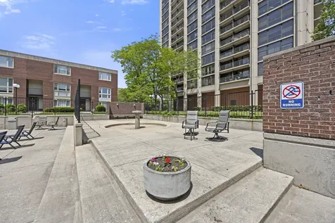 2605 South Indiana Avenue Chicago IL 60616